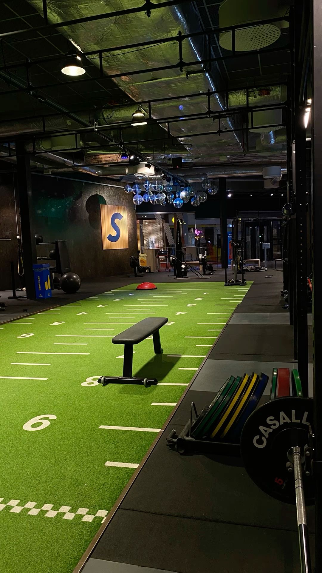 انتخاب باشگاه ورزشی مناسب در سال ۲۰۲۵: ۷ فاکتور حیاتی برای جلوگیری از شکست در تناسب اندام!